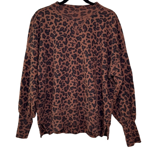 Abercrombie & Fitch Tops - Abercrombie & Fitch Leopard Print Crewneck Sweatshirt Women’s Medium
